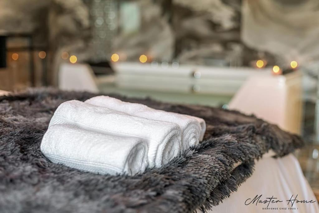 Gout De Luxe A Narbonne T3 Climatise, Spa, Parking Narbona Exterior foto